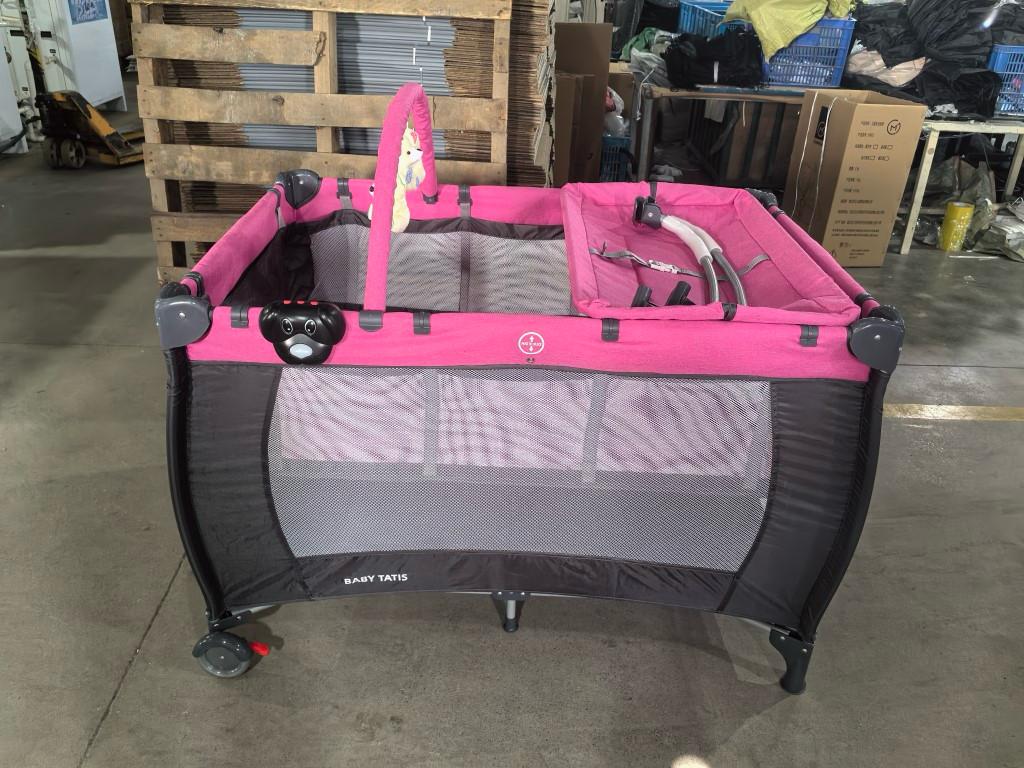 Cuna Corral Arlo Multifuncional con Cambiador y Mecedora